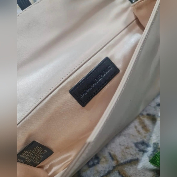 Banana Republic cream coquette clutch/wallet - Picture 2 of 7